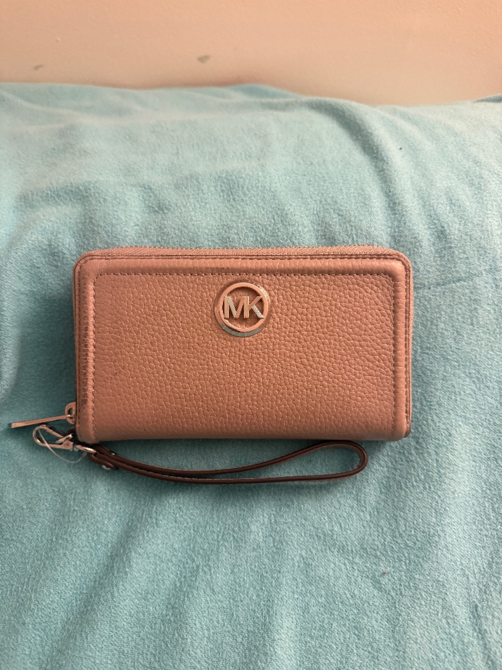 Michael Kors Fulton wristlet wallet
